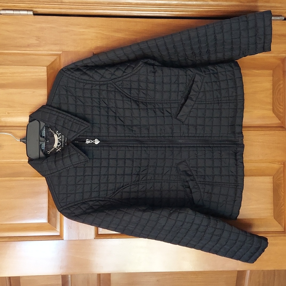 * XOXO Quilted Black Outerwear Bomber Jacket Coat, Size Medium, Like New